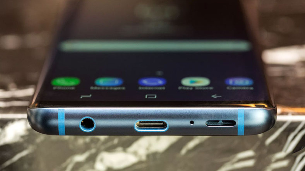 Samsung Galaxy S9-un rəqiblərinə görə ən böyük üstünlüyü - Qulaqlıq girişi