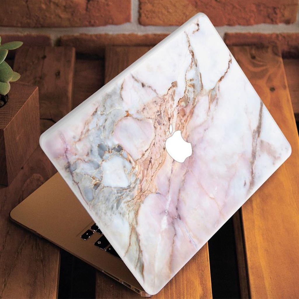 Apple, yazda ucuz MacBook Air təqdim edə bilər!