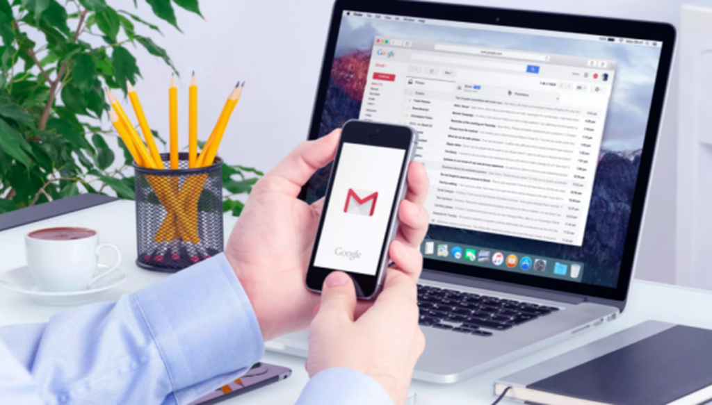 Gmail YENİLƏNİR