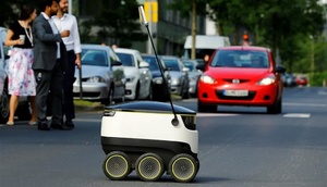 İtaliyada robot-kuryer sınaqdan keçirilib