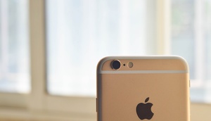 Apple uşaqların smartfondan aslılığına qarşı mübarizə aparacaq