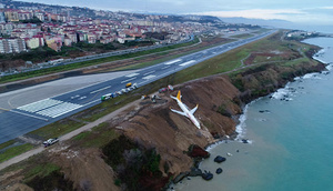 Təyyarənin qəzaya düşməsinə açıq olan telefon səbəb oldu?