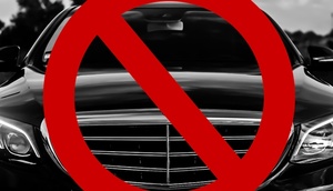 Türkənistanda prezident qara avtomobil sürməyi qadağan etdi - FOTO