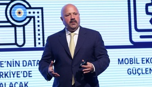 Türkcell baş direktoru: WhatsApp, son etdiyimiz 3 xüsusiyyəti kopyaladı