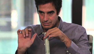 Tamaşaçısını zədələyən məşhur sehrbaz David Copperfield, bir sirrini açıqlamaq məcburiyyətində qaldı 