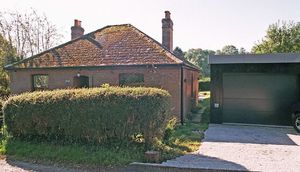 Bu kiçik ev bilirsiniz niyə belə bahadır? - FOTO