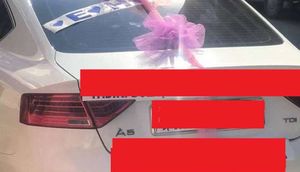 Toy günü bəy maşınının arxasına görün nə yazdırdı - FOTO