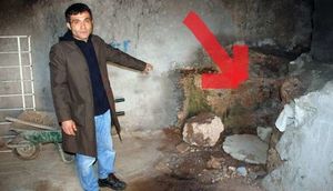 Yuxudakı səs ondan evin zirzəmisini qazmasını istədi: Görün nə tapdı - VİDEO