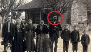 Bax, buna görə, evdə ölmüş insanların şəklini saxlamaq olmaz