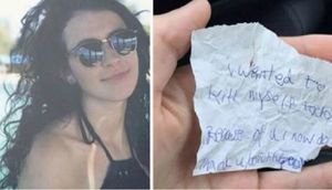 "Bomj" onu yemək masasına dəvət edən qıza məktub uzatdı - Məktubu oxuyan qız... / FOTOLAR