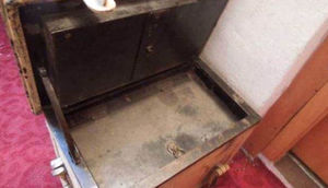 Xalasından miras qalan kilidli sandıqdan görün nə çıxdı - FOTO