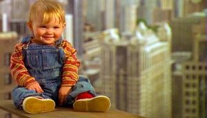 "Körpə gəzintidə"nin balaca qəhrəmanı əkiz imiş - fotolar