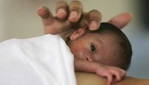 Dünya bu körpədən danışır - İnanılmaz hadisə... / FOTO