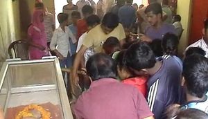 Dünya ŞOKDA! İnsan başlı heyvan doğuldu - VİDEO