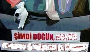 Gəlin maşınına elə söz yazdılar ki, bəy döyüldü - FOTOLAR