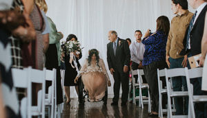 Toyda MÖCÜZƏ: İflic gəlin qəflətən ayağa durdu - FOTOLAR