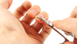 Nə üçün axşam vaxtı dırnaq kəsməyin yaxşı olmadığını deyirlər?