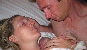 Ölü doğulan uşaq valideynlərinə şok yaşatdı